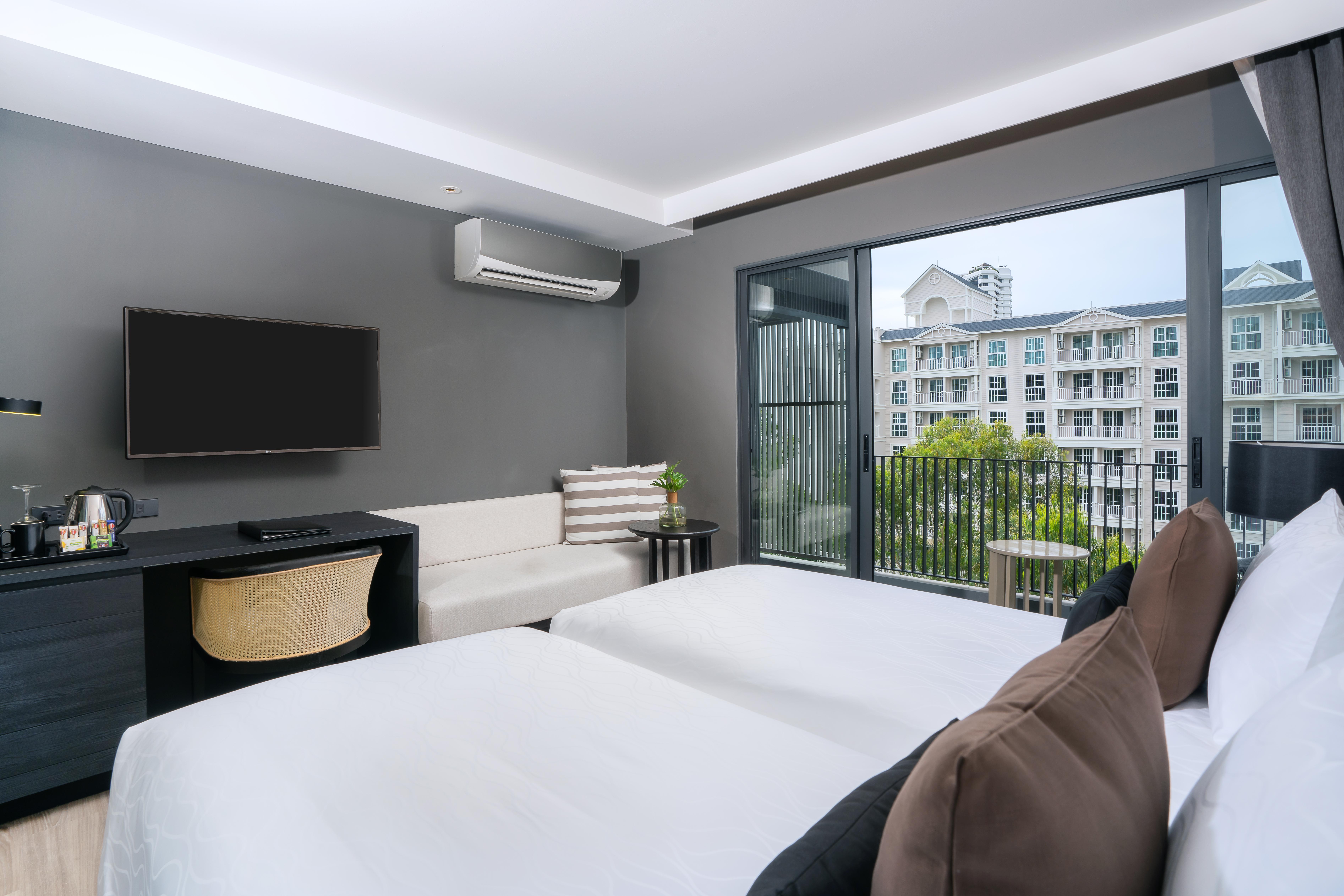 Best Western Premier Bayphere Pattaya - SHA Extra Plus Na Chom Thian Exterior foto Deluxe Room